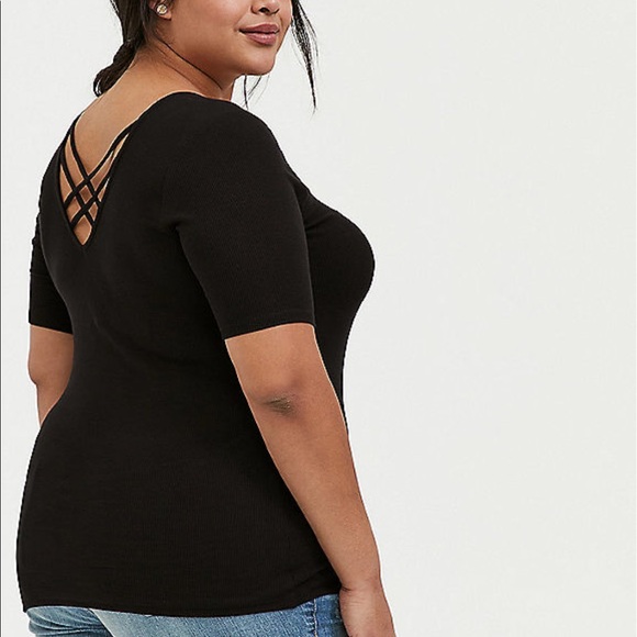 Nwt Torrid black Strappy rib Vneck Top - Picture 2 of 6